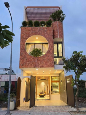 Anuy House